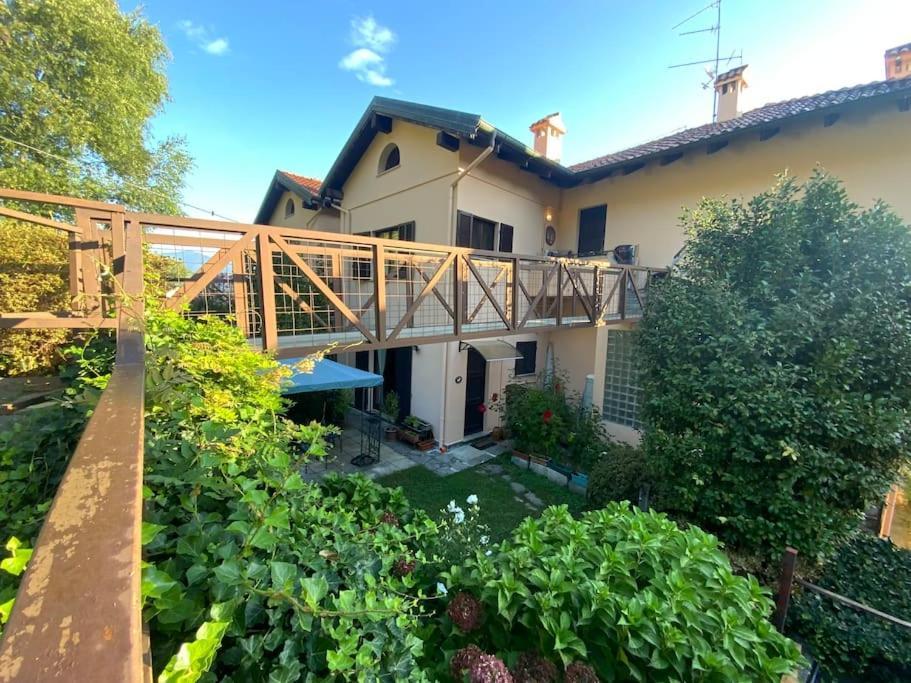 Villa Giardino Con Pontile Sul Lago D'Orta In Riva Орта-Сан-Джулио Экстерьер фото