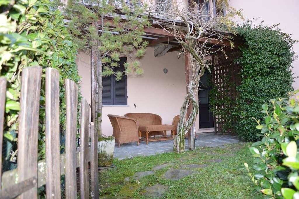 Villa Giardino Con Pontile Sul Lago D'Orta In Riva Орта-Сан-Джулио Экстерьер фото